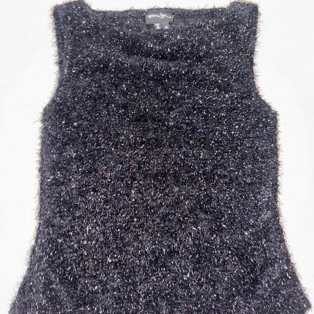Vintage My Michelle Eyelash Top